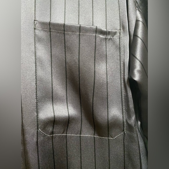 New ATM Silk Gray Striped Blouse Size L - Picture 6 of 7